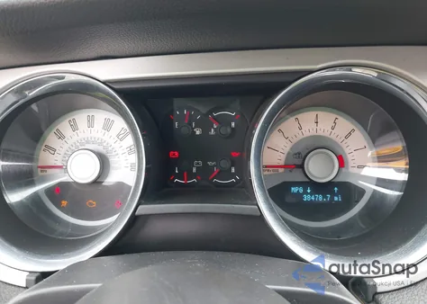 2011 Ford Mustang V6 Premium z USA, uszkodzony, nr VIN 1ZVBP8EM9B5121479